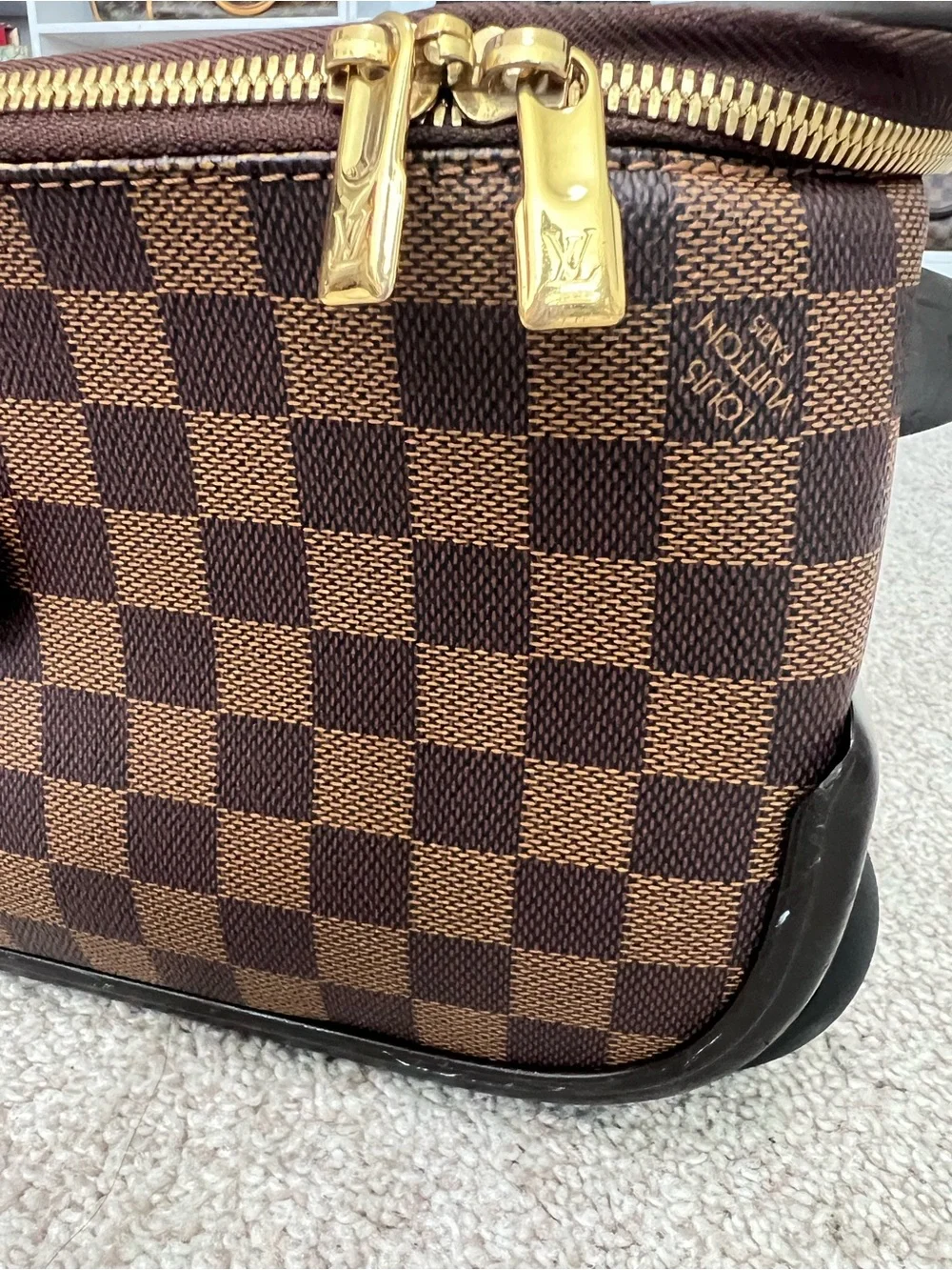 Louis Vuitton Damier Ebene Pegase 50 with hanger, garment bag etc